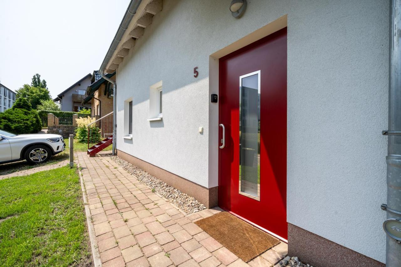 Ferienwohnung Uferpromenade Whg 1 oben Röbel Exterior foto